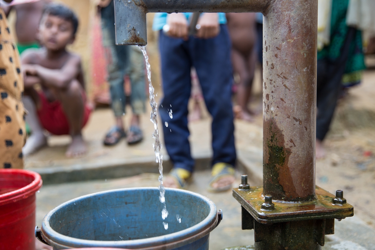 Vann er en menneskerett, men 66 prosent av befolkningen har ikke nok vann til håndvask og personlig hygiene. Landet er rammet av den verste tørken p¨å 27 år. Foto: IOM/Amanda Nero.