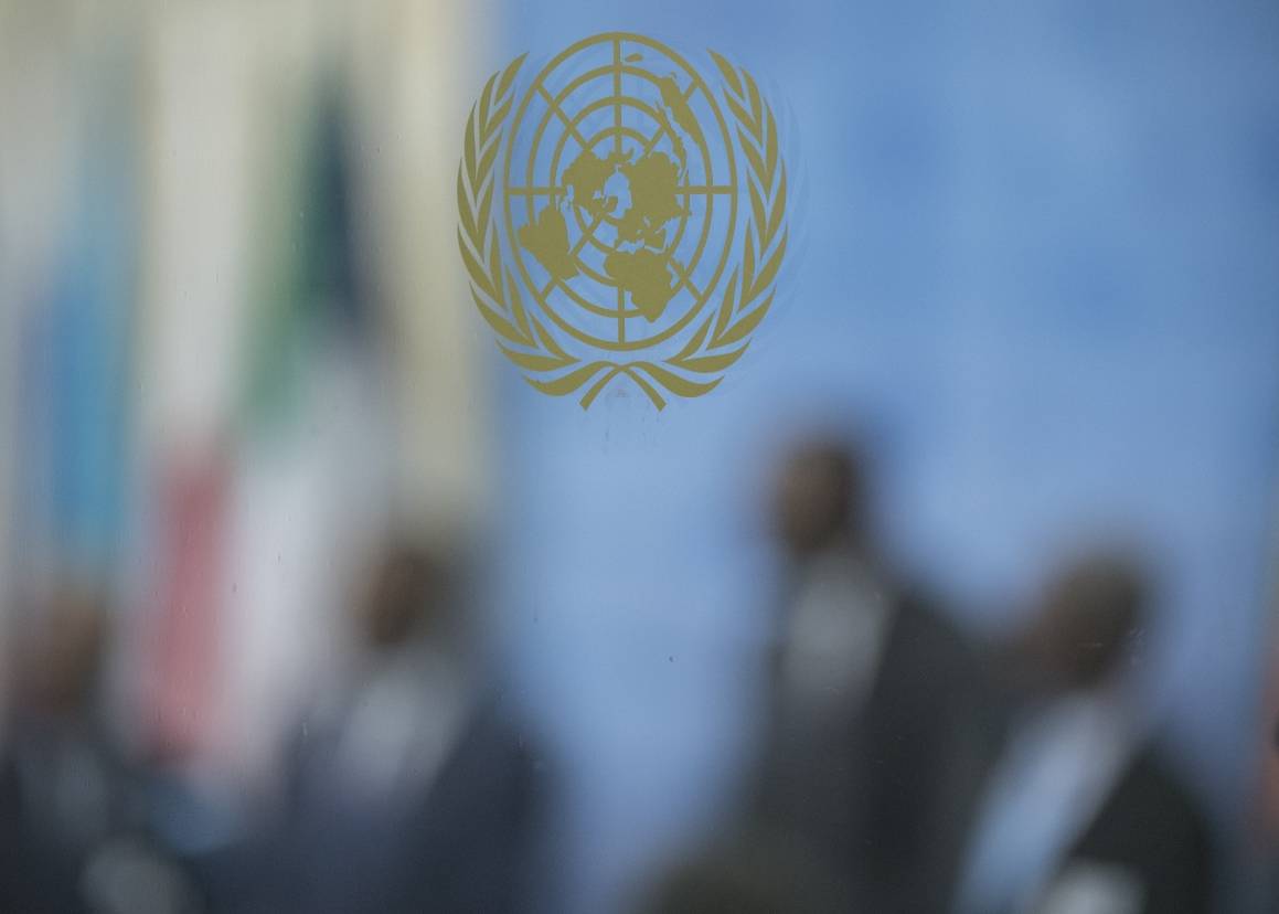 FN-logoen utenfor FN-sikkerhetsråd. Foto: UN Photo/Cia Pak