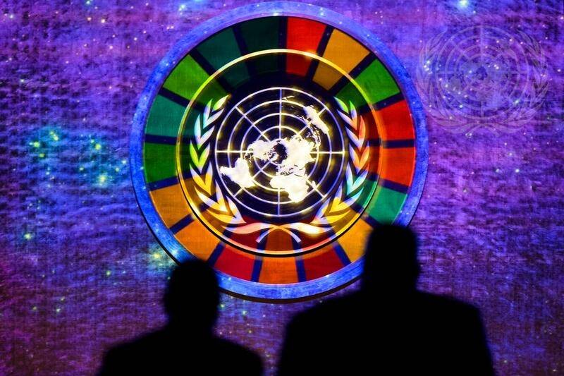 FNs logo og bærekraftshjulet