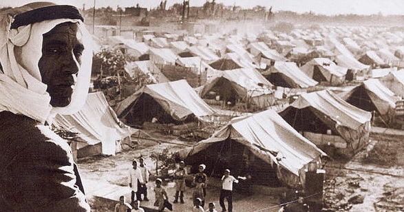 I 1948 flyktet palestinerne Gazastripen, Vestbredden og Jordan, samt Libanon og Syria. Der ble flyktningleire opprettet, slik som på dette bildet fra 1948. Rundt 6 millioner palestinere er flyktninger også i dag, noe som utgjør nesten halvparten av det palestinske folket.